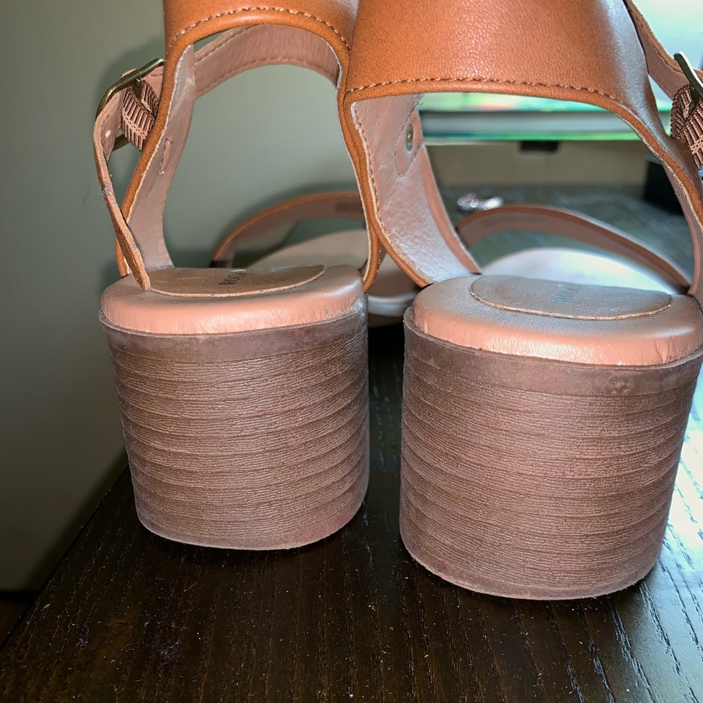 Block Heel Sandals - Picture 7 of 8